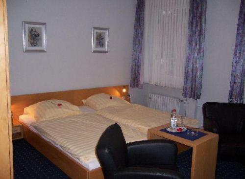 Hotel Am Ceresplatz Manderscheid Servicios foto