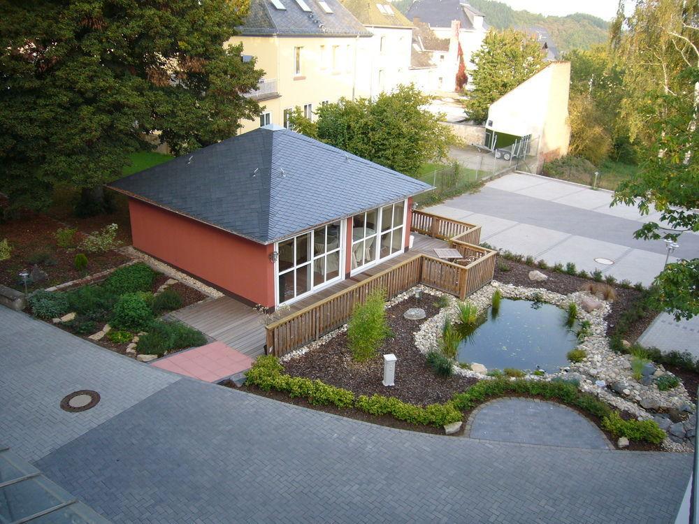Hotel Am Ceresplatz Manderscheid Exterior foto